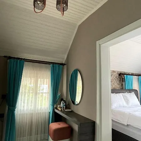 Noya Koesk Hotel Kinaliada (Marmara)